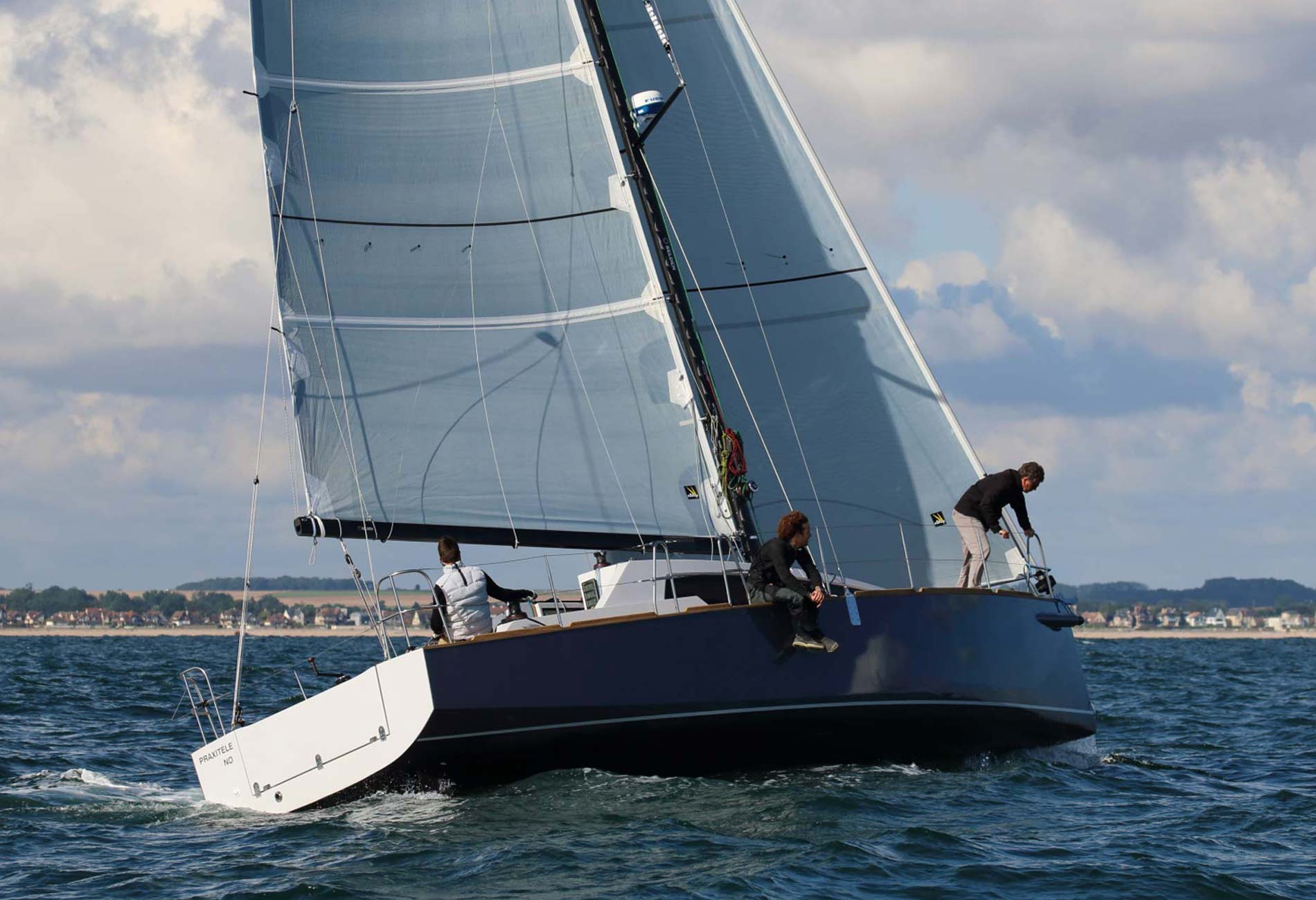 Paroa34-Custom Sailing Yacht-composite-naval architecture-Vincent-Lebailly-Yacht Design